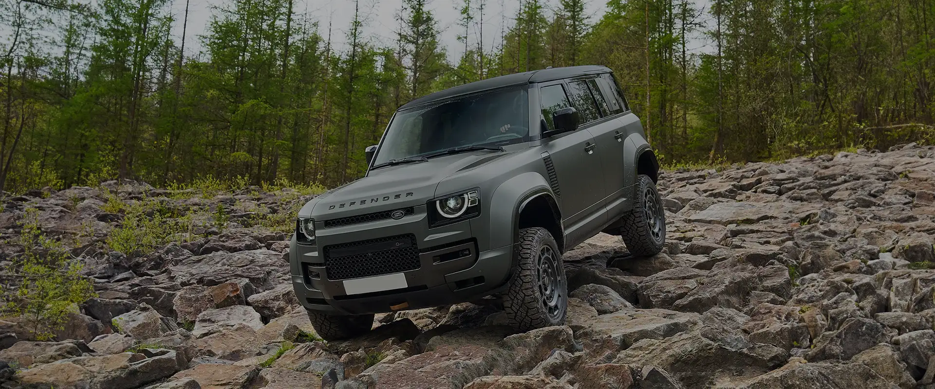 Land Rover Defender 3.0D I6 250S MHEV