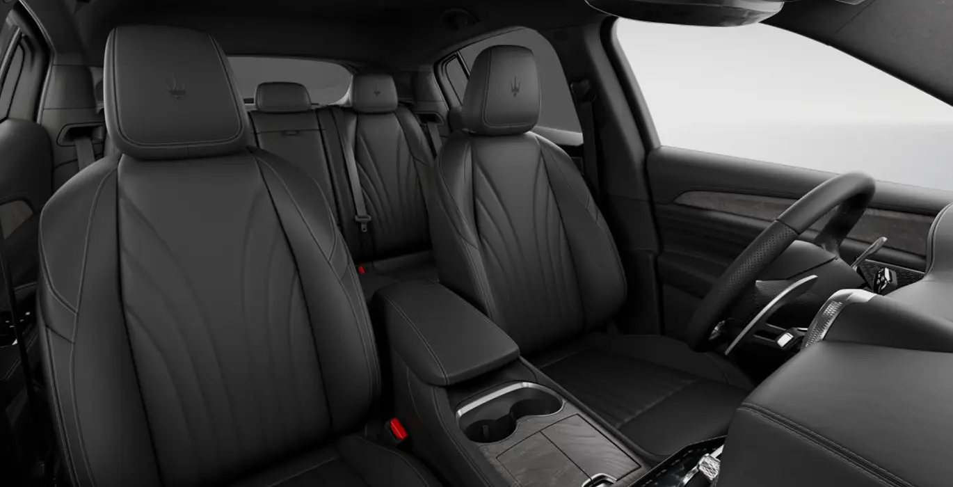 Maserati Grecale L4 MHEV 300CV AWD 3